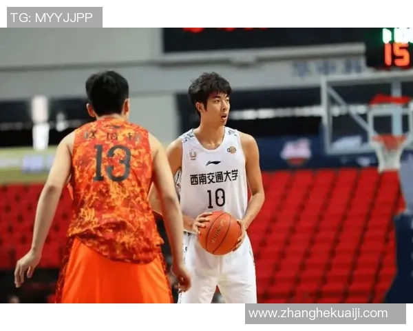 马尚布鲁克斯的篮球之路：从天赋少年到职业明星的奋斗历程